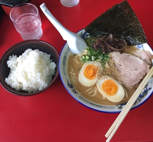 「うま旨ラーメン細麺」@九州とんこつのうま馬の写真
