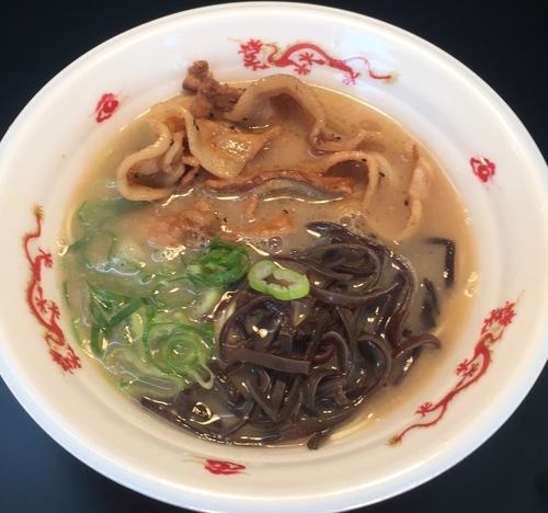 「博多新風 炙り肉のせ豚骨ラーメン」@大つけ麺博 2016の写真