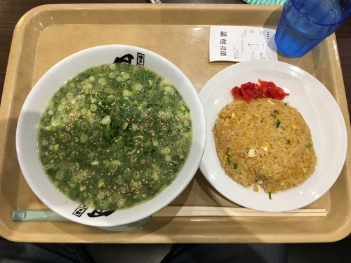 「ネギラーメン半分やきめしセット／¥980」@博多長浜ラーメン風び イオンモールむさし村山店の写真