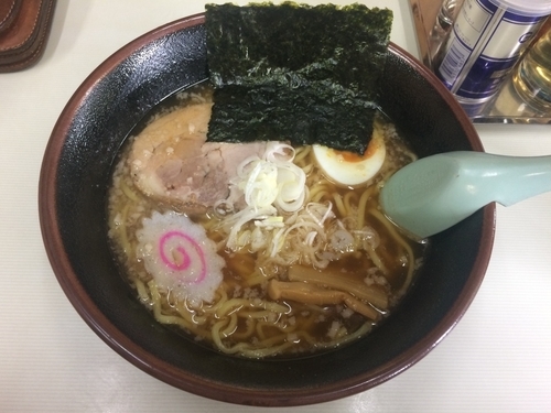 「名代にぼし正油らーめん」@名代にぼしラーメン 時代屋 岡本店の写真