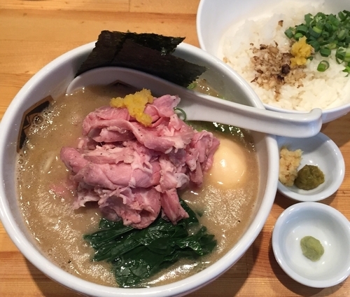「特製濃厚真鯛らーめん1100円+真鯛雑炊丼(小)200円」@真鯛らーめん 麺魚の写真