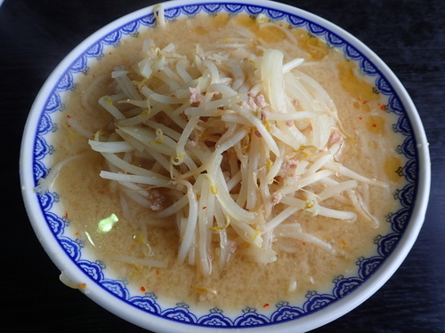 「みそラーメン」@食堂 ニューミサの写真
