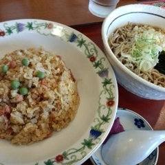 山田うどん 赤井店の画像