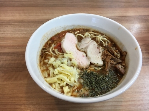 「トマトンコツ」@麺工房 海練の写真