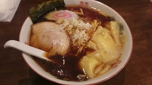 「ワンタン麺(大盛)」@中華飯 竜平の写真