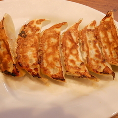 トナリ 池袋西口店の画像