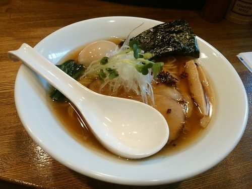 「味玉醤油そば(並盛・140g)750円」@麺処 鶴舞屋の写真