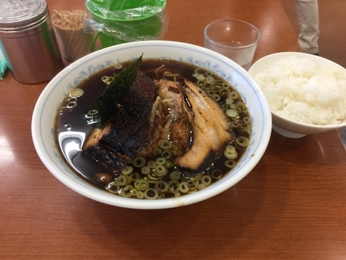 「中華そば 780円+ライス120円」@名代中華そば 常滑チャーシューの写真