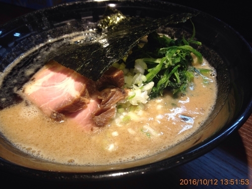 「濃厚豚骨」@（肉）並商の写真