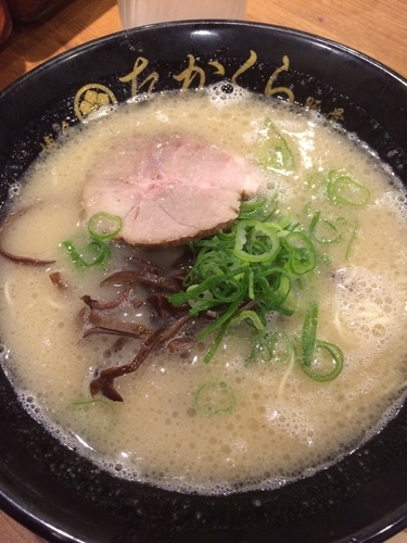 「重厚豚骨「三番釜」スープ」@博多豚骨たかくら 武蔵小杉店の写真