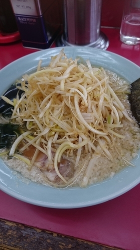「ネギらーめん＋ネギ、脂多目」@ニューラーメンショップの写真