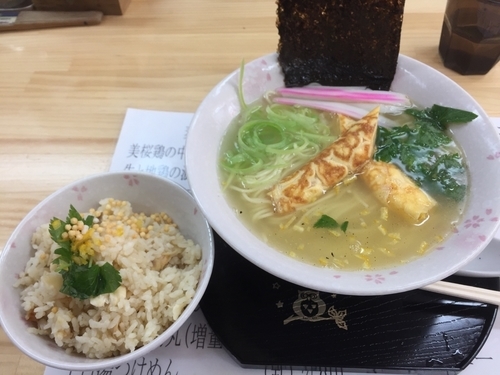 「鯛の中華そば と 鯛茶漬けセット 900円」@中華そば 地鶏丸の写真