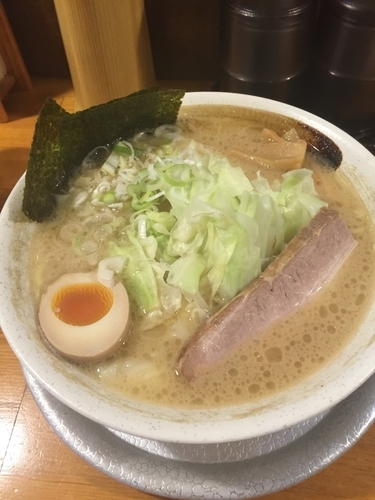 「濃厚とんこつ醤油」@三豊麺 芝2丁目店の写真