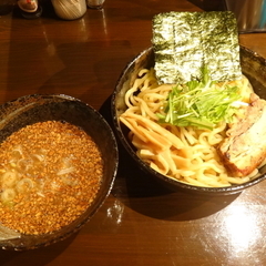 焦がしにんにくつけ麺 大外一気の画像