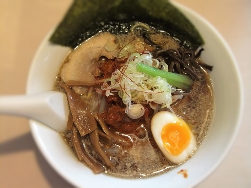 「中辛 岡崎（正油）」@らーめん岡崎 鶴ヶ島店の写真