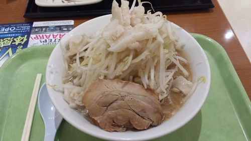 「ラーメン720円(ヤサイアブラ)」@ジャンクガレッジ イオンレイクタウンmori店の写真