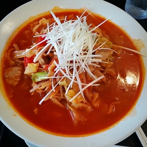 「とまとらあめん ７００円」@らぁめん家 めん王の写真