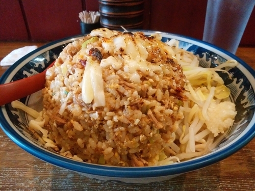 「汁無しチャーハン（カレー）」@ラーメンアキラの写真