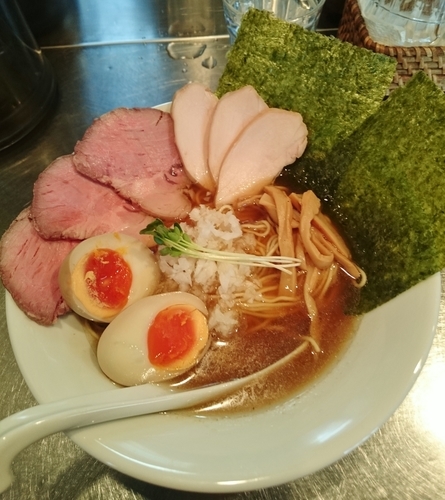 「淡麗煮干醤油そば（限定品） 780円」@さんじの写真