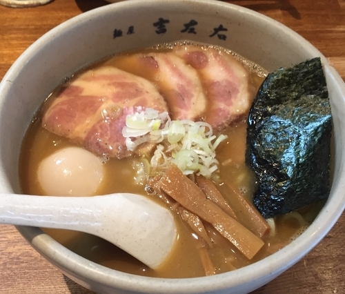 「味玉らーめん890円+チャーシュー450円」@麺屋吉左右の写真