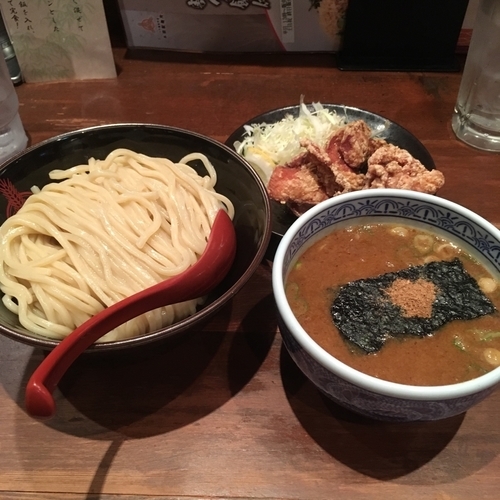 「つけ麺並 ＋ 唐揚げ3個 ＋ お疲れ酸サワー」@つけ麺専門店 三田製麺所 神田店の写真