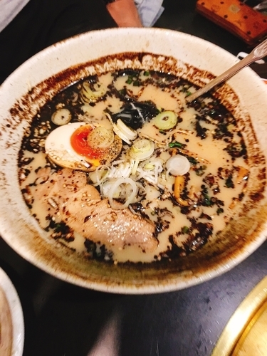 「黒らーめん」@にく道楽の写真