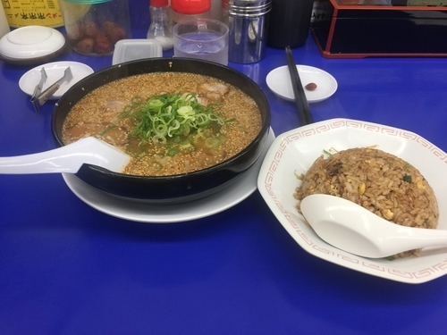 「味噌ラーメン+炒飯セット 907円」@来来亭 一宮浅野店の写真