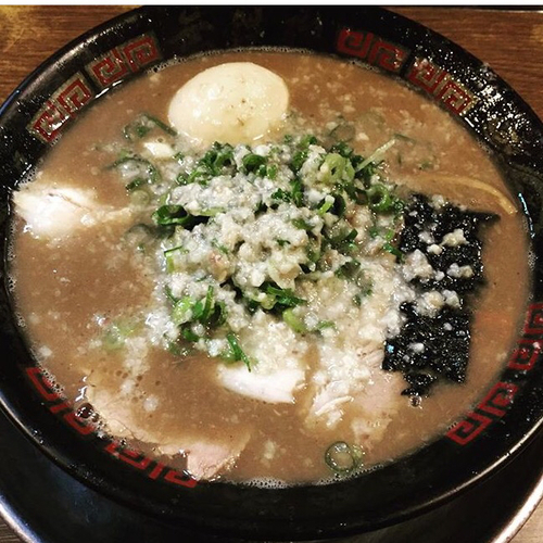 「とんこつらーめん」@無鉄砲 大阪店の写真