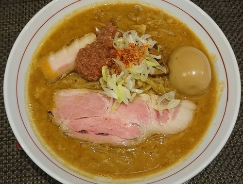 「【金曜夜限定】華金味噌らぁ麺（牛骨バージョン）」@麺庵ちとせの写真
