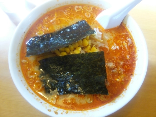 「辛味噌ラーメン」@手打ちらーめん 本丸の写真