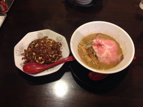 「魚介鶏白湯&ブラックチャーハン」@麺屋 ぎん琉の写真