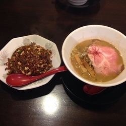 魚介鶏白湯&ブラックチャーハン