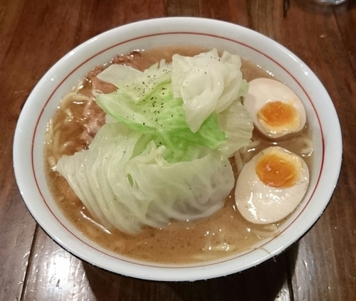 「特製醤油らぁ麺 (大盛)」@井之上屋の写真