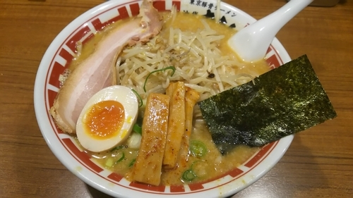 「焦がし味噌ラーメン+もやし」@屯ちん 池袋本店の写真