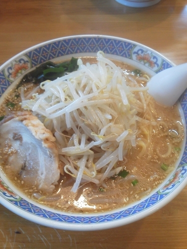 「味噌らーめんｾｯﾄ大盛り850円」@らーめん花樂 相模新橋店の写真