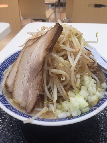 「角ふじ麺 ヤサイチョイマシ麺増量 ¥690」@麺屋 心の写真