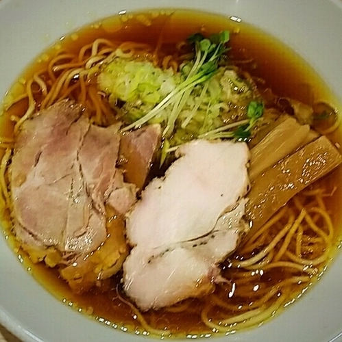 「【秋期限定】淡麗醤油鶏そば ７５０円」@頑者製麺所 エキア成増店の写真