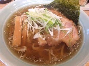 「醤油らーめん」@麺屋 つるるの写真