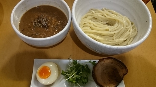 「つけ麺ＫＵＲＯ」@KÜCHEの写真
