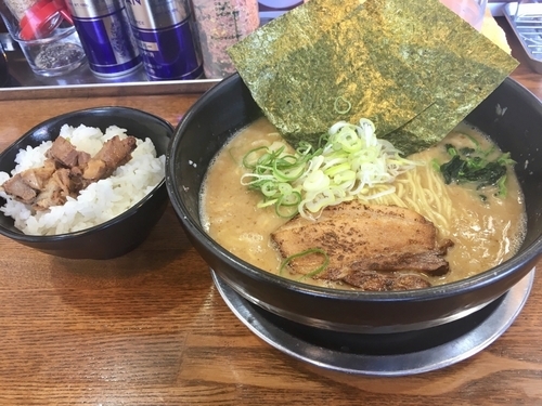 「特濃らーめん 並 ¥750 + サービス豚めし」@らーめん次男坊の写真