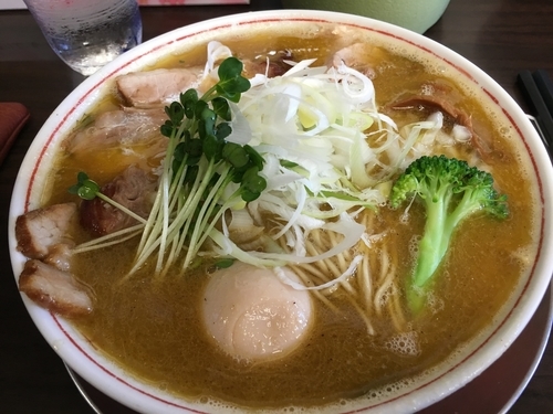 「チャーシュー二代目UWO中華そば＋味玉」@ラーメン専門店 E.Y 竹末の写真