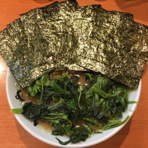 「ラーメン(650円) のり(100円) ほうれん草(100円)」@とさの家の写真