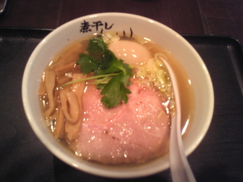 「塩煮干しらーめん」@煮干しらーめん青樹 立川店の写真