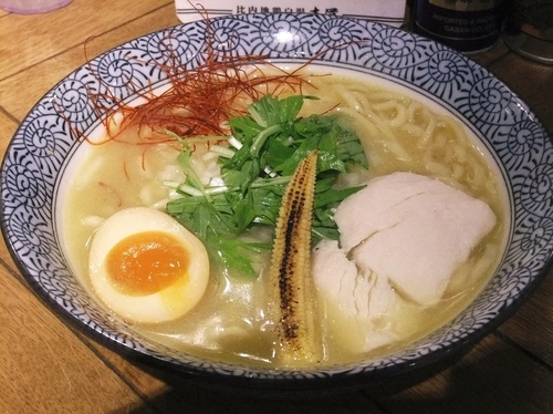 「志道らーめん（780円）」@麺Dining 比内地鶏白湯らーめん 志道の写真