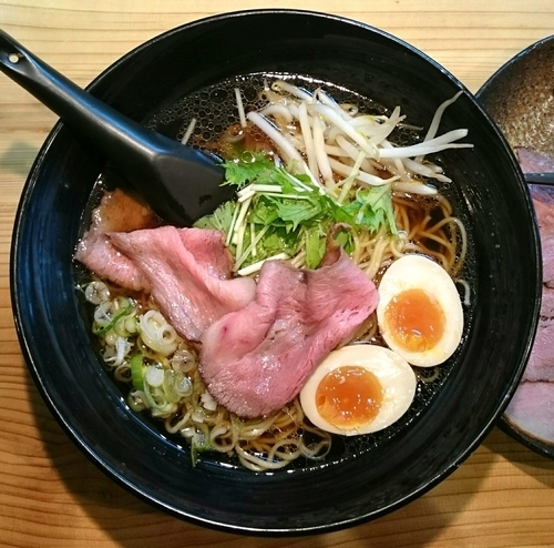 「チャーギュウ麺SP(清湯 醤油)【日時不定限定】」@ラーメン 道玄の写真