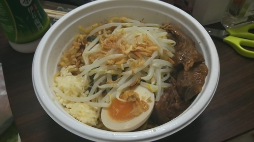 「牛すじ大(持ち帰り)」@汁なし破顔の写真