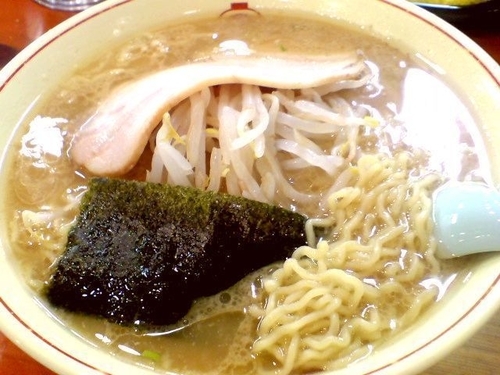 「中華そば(650円)＋味付玉子(50円)」@ホープ軒本舗 吉祥寺店の写真