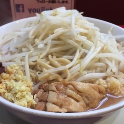 ラーメン（ショウガ・辛玉・ニンニク多め）