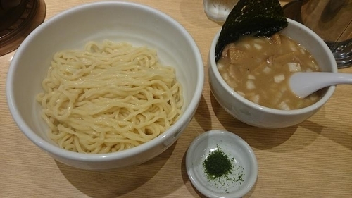 「ホタテ69つけ麺」@SHINBASHI おらがの写真