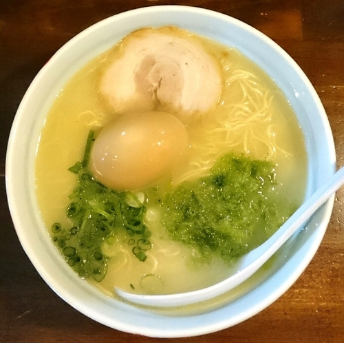 「まる玉らーめん 玉子入り」@らーめん まる玉 両国店の写真